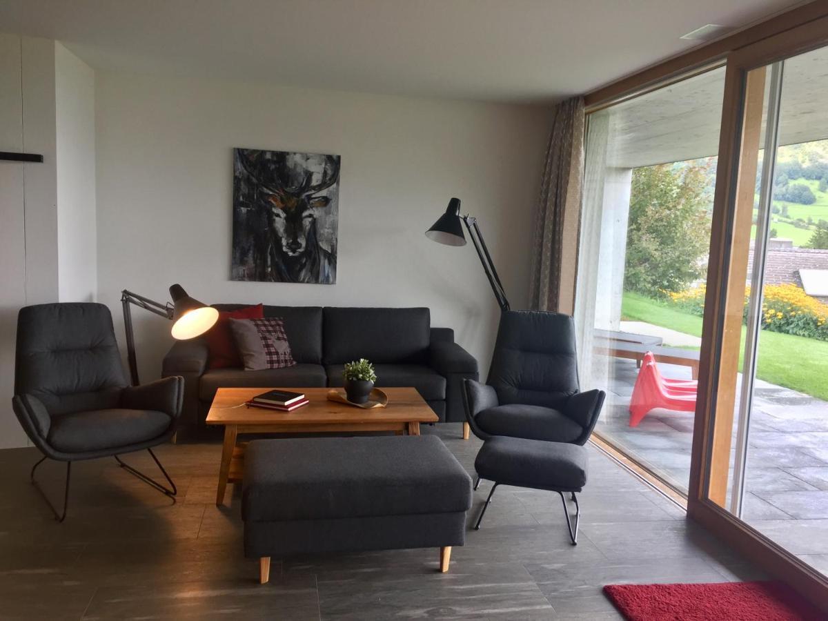 Casa Admisa, Spektakulaere Aussicht, Ski In And Out, Hochwertige Einrichtung, Valserstein Und Eiche 필름 외부 사진
